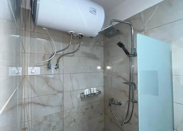 Dona ゲストハウス ベラト